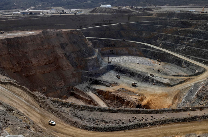 A huge rare earth mine in China