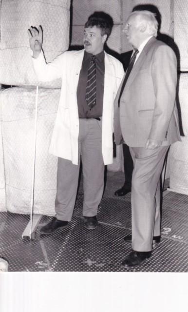 A black and white photo taken in August 1986 of Pete Hunnaball with the chairman of GEC Marconi Jim Prior